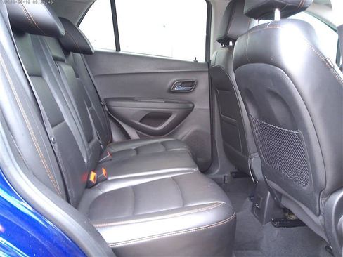 Used 2017 Chevrolet Trax Premier w/ Driver Confidence II Package FWD image 7