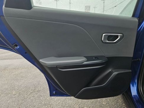 Used 2025 Kia K4 LXS image 17