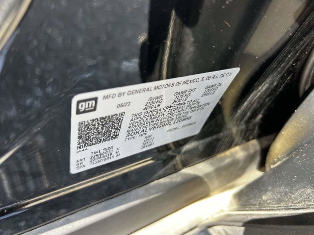 Used 2024 GMC Terrain SLT w/ LPO, Floor Liner Package AWD/4WD image 21