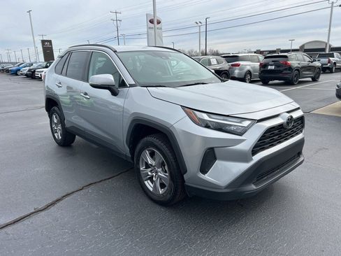 Used 2024 Toyota RAV4 XLE image 19