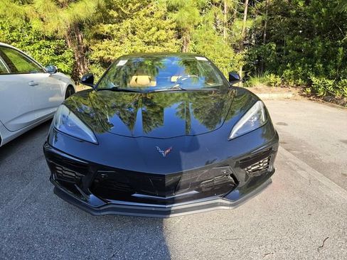 Used 2024 Chevrolet Corvette Stingray Preferred Conv w/ 2LT RWD image 3
