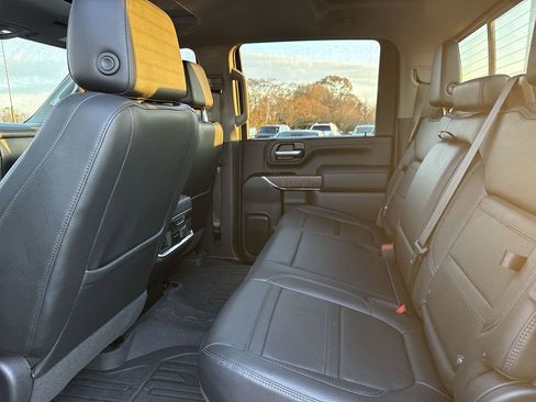 Certified 2023 GMC Sierra 2500 Denali image 32