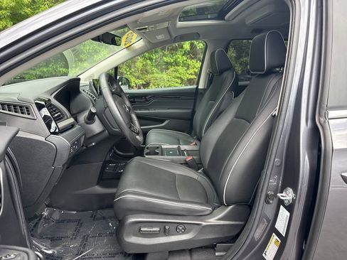 Used 2025 Honda Odyssey Touring image 23