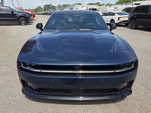 Used 2024 Dodge Charger Daytona Scat Pack w/ Plus Group AWD/4WD image 2
