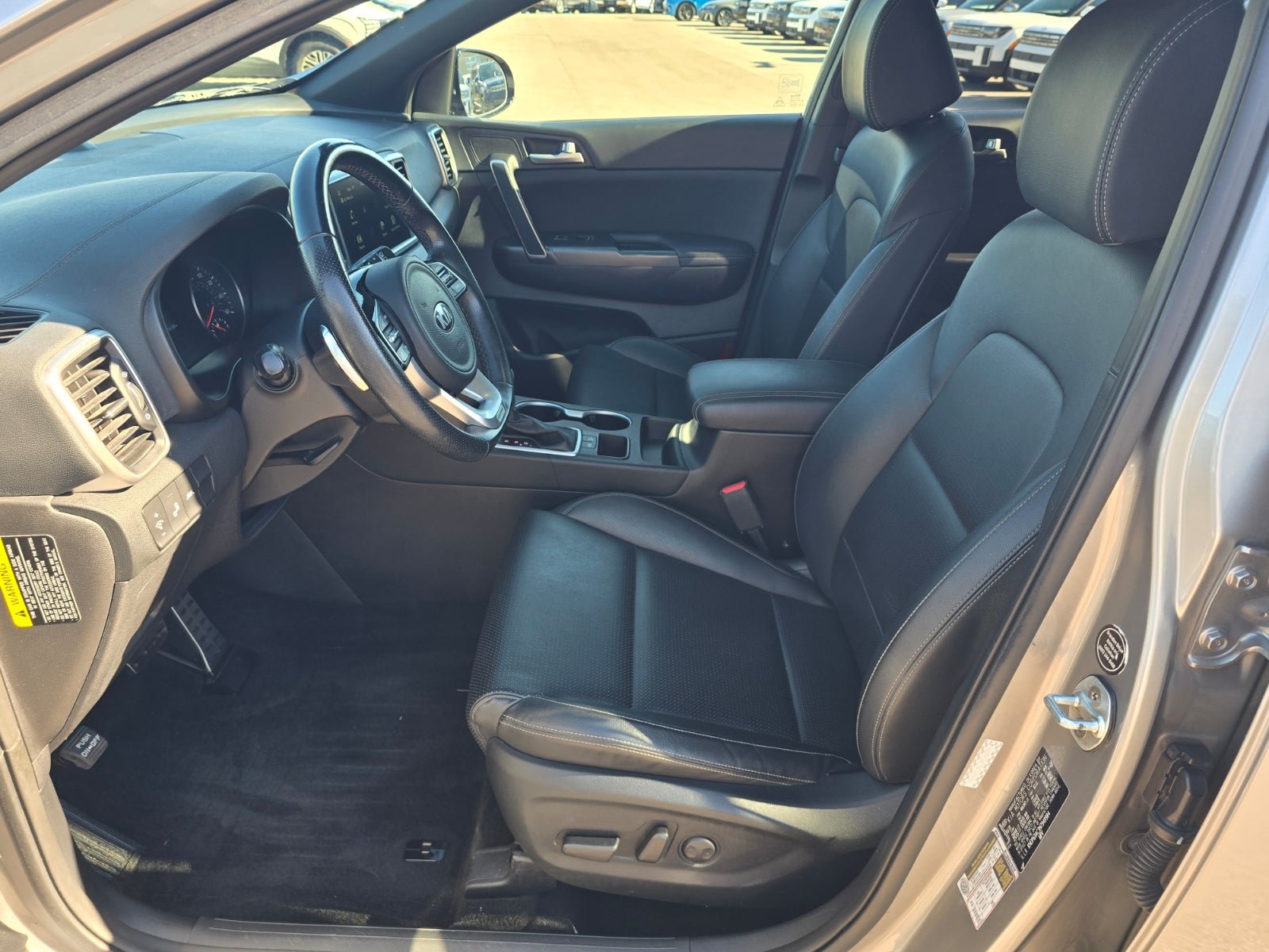 Used 2022 Kia Sportage Nightfall Edition FWD image 11