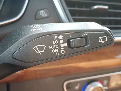 Used 2022 Audi Q5 2.0T Premium w/ Convenience Package AWD/4WD image 13