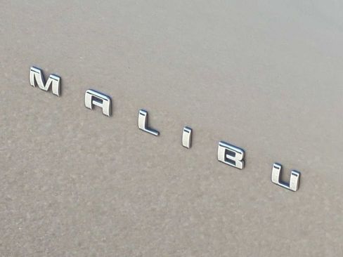 Used 2022 Chevrolet Malibu LS image 31