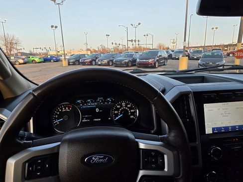 Used 2020 Ford F150 Lariat image 30