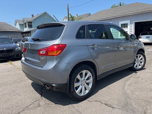 Used 2013 Mitsubishi Outlander Sport SE AWD/4WD image 5