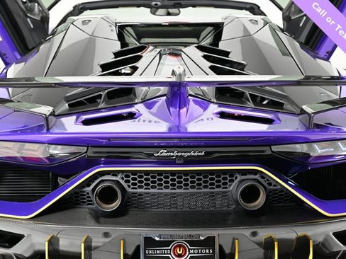 Used 2021 Lamborghini Aventador SVJ image 17