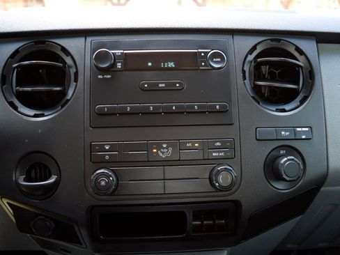 Used 2016 Ford F250 XL image 14