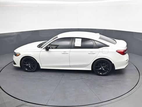Used 2024 Honda Civic Sport image 29