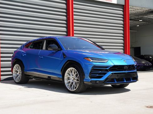 Used 2019 Lamborghini Urus AWD/4WD image 5