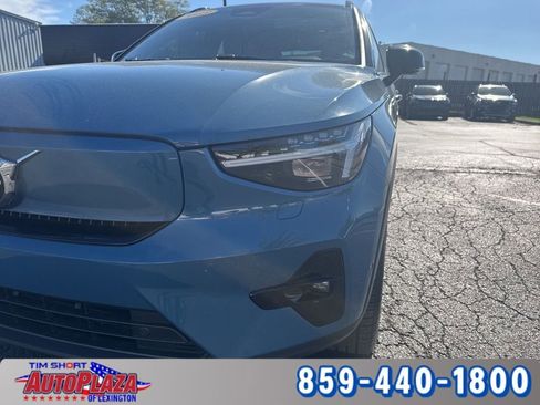 Used 2023 Volvo XC40 Recharge Ultimate image 18