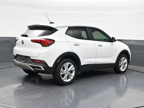 Used 2023 Buick Encore GX Preferred w/ Cold Weather Comfort Package FWD image 5