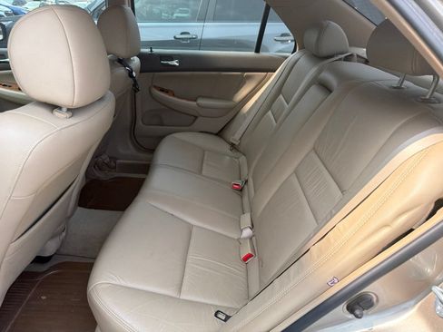 Used 2005 Honda Accord Hybrid Sedan image 8