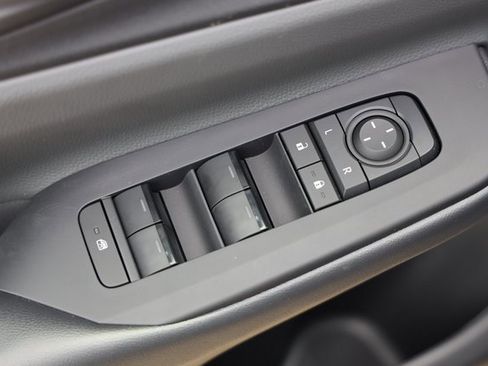 New 2026 Toyota Prius LE image 18