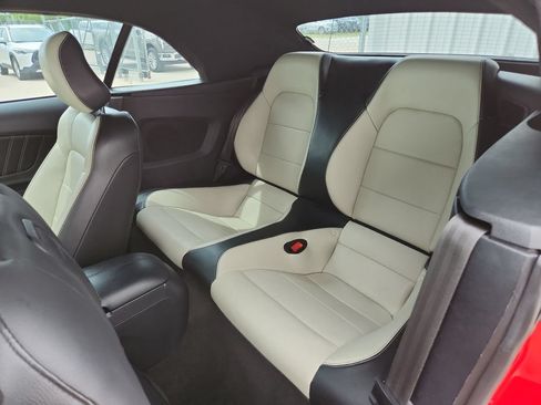Used 2018 Ford Mustang Premium RWD image 13