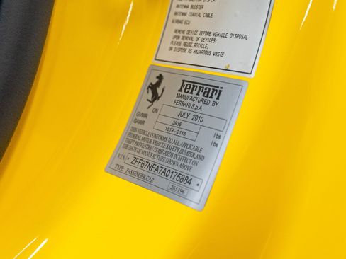 Used 2010 Ferrari 458 Italia Coupe RWD image 76