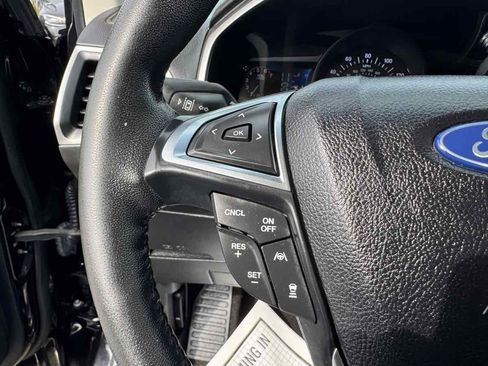 Used 2020 Ford Edge SEL AWD/4WD image 14