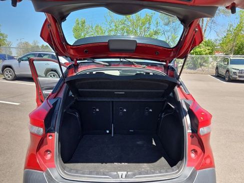 Used 2020 Nissan Kicks SR w/ SR Premium Package FWD image 27
