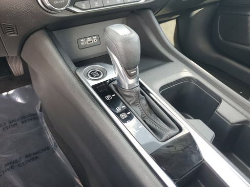 Used 2021 Nissan Sentra SV w/ Trunk Package image 28