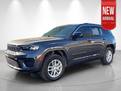 Used 2023 Jeep Grand Cherokee Laredo