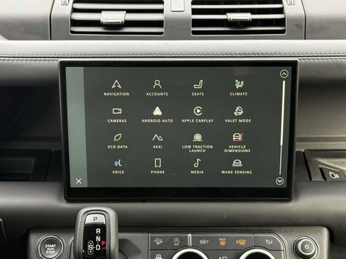 Certified 2024 Land Rover Defender 130 V8 image 29