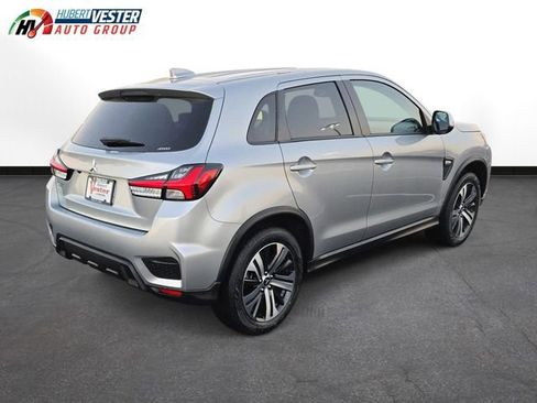 Used 2025 Mitsubishi Outlander Sport SE image 6