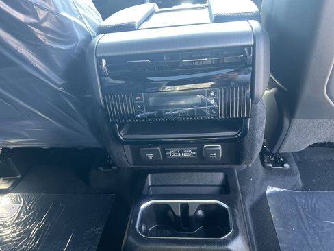 New 2026 Jeep Grand Wagoneer L Limited AWD/4WD image 20