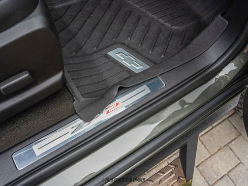 Used 2017 Chevrolet Colorado ZR2 w/ LPO, Premium Interior Package image 27