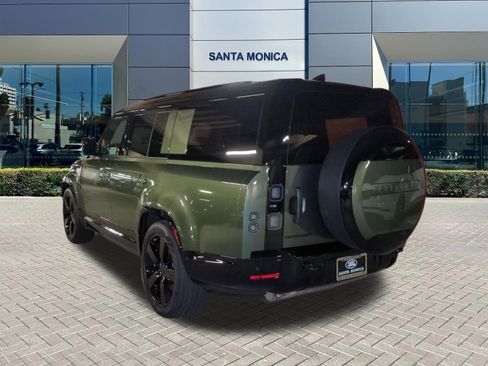 New 2026 Land Rover Defender 130 X-Dynamic SE AWD/4WD image 3