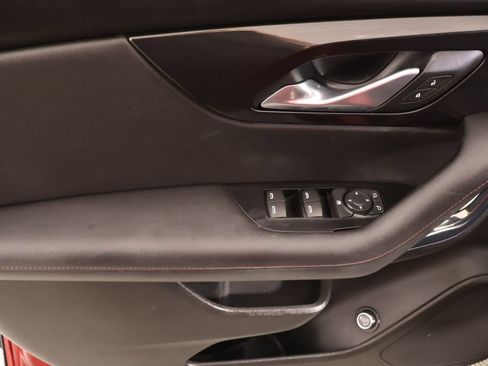 Used 2019 Chevrolet Blazer RS w/ Sun and Wheels Package FWD image 16