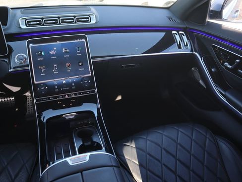 Used 2021 Mercedes-Benz S 580 S 580 image 12