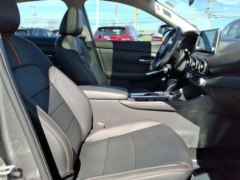Certified 2023 Nissan Sentra SR w/ SR Premium Package FWD image 9
