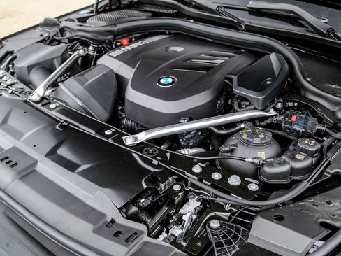 New 2026 BMW 530i xDrive w/ Premium Package AWD/4WD image 25