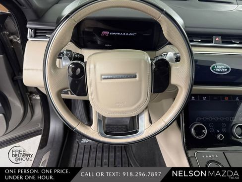Used 2018 Land Rover Range Rover Velar R-Dynamic HSE AWD/4WD image 21