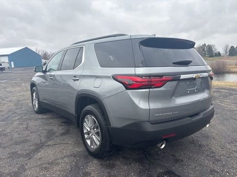 Used 2023 Chevrolet Traverse LT w/ LPO, Floor Liner Package image 5