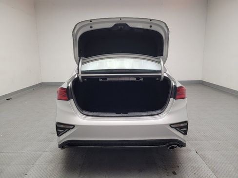 Used 2019 Kia Forte S image 29