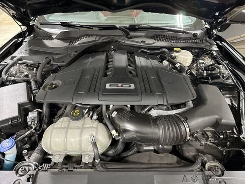 Used 2021 Ford Mustang GT Premium w/ Equipment Group 401A RWD image 25