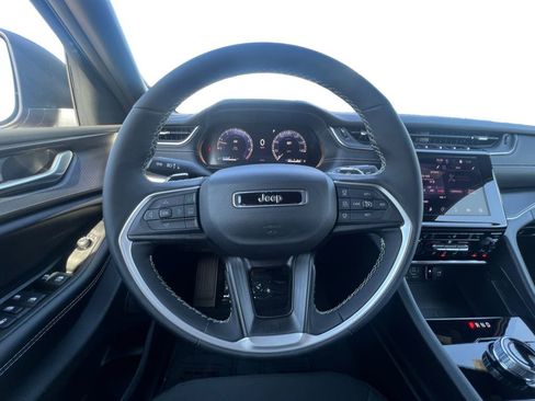 New 2026 Jeep Grand Cherokee Laredo image 21