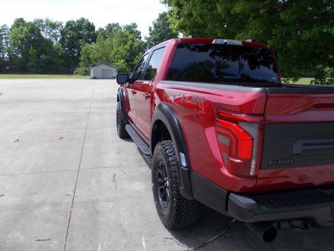 Used 2026 Ford F150 Raptor AWD/4WD image 4