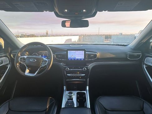 Used 2024 Ford Explorer Limited w/ Equipment Group 301A image 22