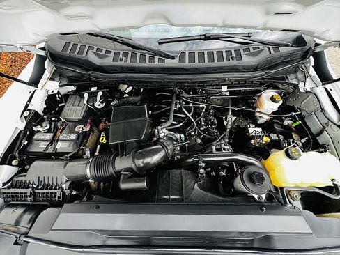 Used 2023 Ford F350 XLT w/ FX4 Off-Road Package image 19