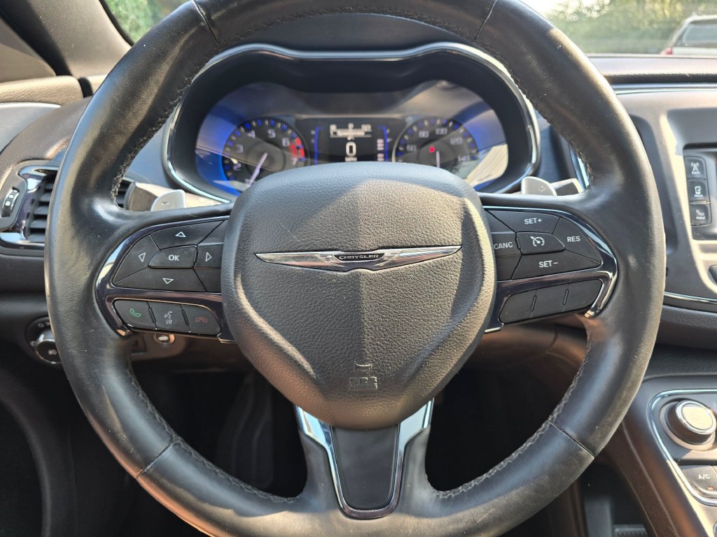 Used 2015 Chrysler 200 S w/ Comfort Group FWD image 16
