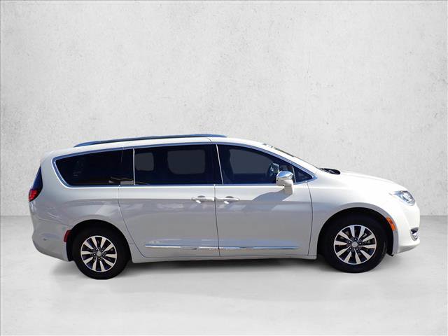 Used 2020 Chrysler Pacifica Limited w/ Advanced Safetytec Group FWD image 5