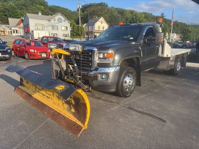 Used 2019 GMC Sierra 3500 SLE w/ SLE Preferred Package