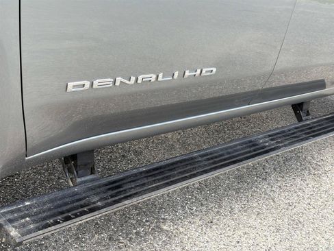 Used 2025 GMC Sierra 2500 Denali Ultimate AWD/4WD image 27
