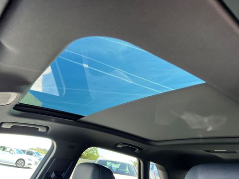 New 2025 Audi Q3 2.0T Premium image 25