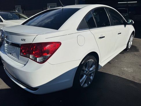 Used 2014 Chevrolet Cruze LTZ w/ RS Package FWD image 3